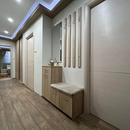 2 Bedroom Luxury In The Supercenter *