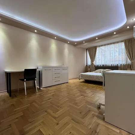 2 Bedroom Luxury In The Supercenter *