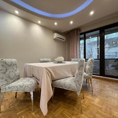2 Bedroom Luxury In The Supercenter Apartmán