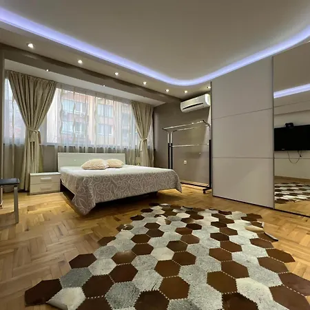 2 Bedroom Luxury In The Supercenter Burgas City
